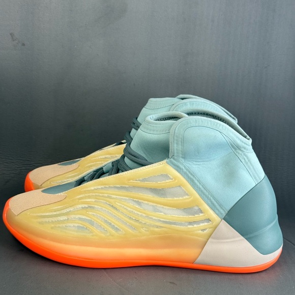 adidas Yeezy Quantum 'Hi-Res Coral' athletic sneaker shoes men’s size 12 - Picture 3 of 10